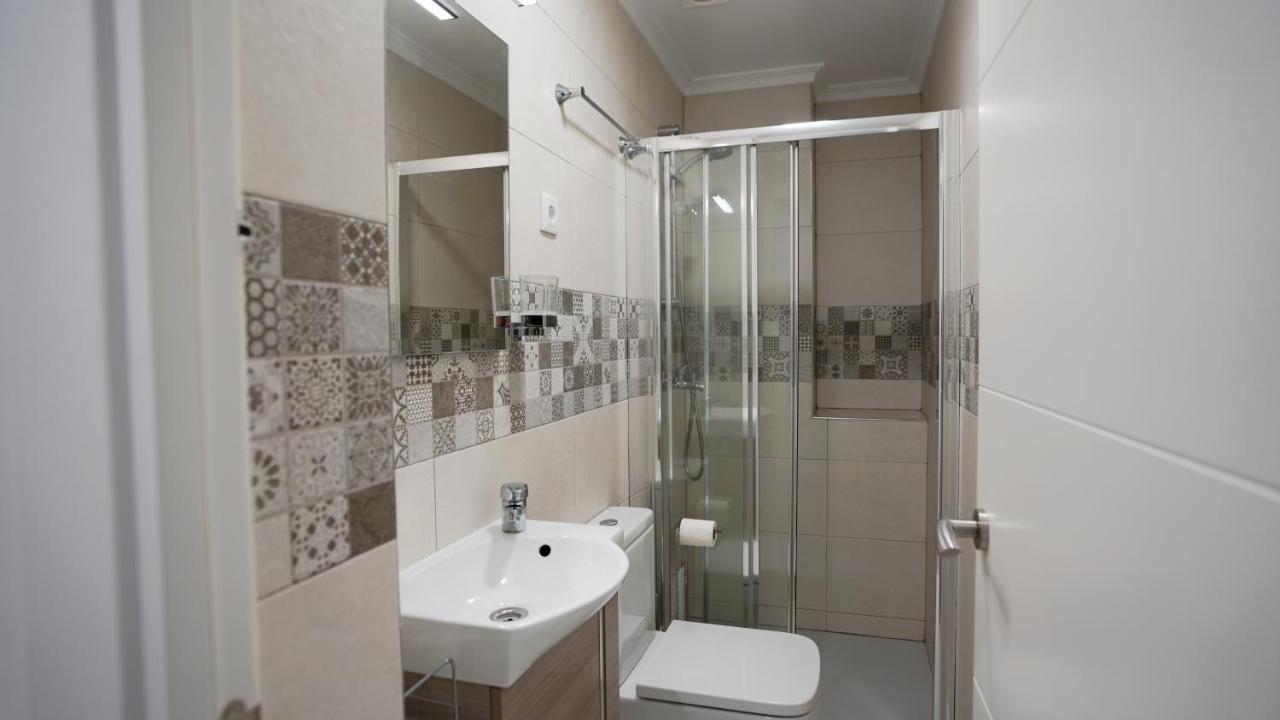 Stylish & Spacious Family Apartment Near Beach & Vibrant Historic Market Alicante Dış mekan fotoğraf